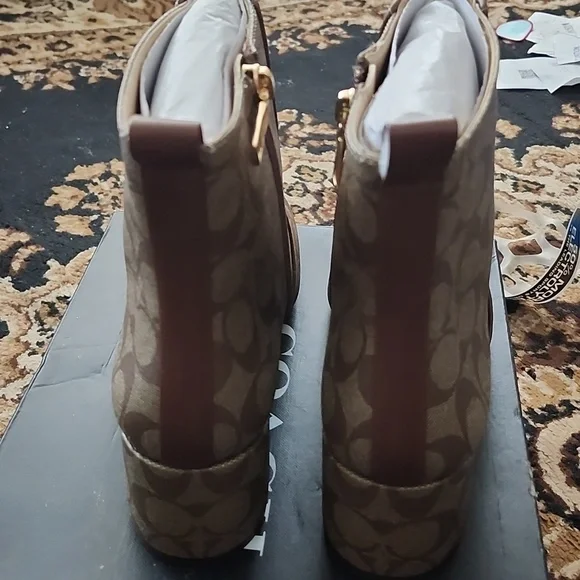 NWT! Coach Signature "C" logo Boots in Original Blk Box w/White Logo Branding;11 - Picture 6 of 16
